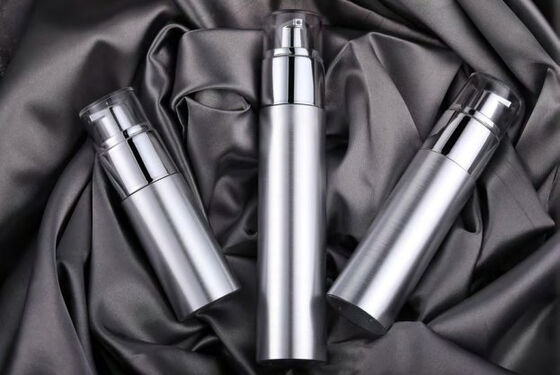 Embalagem de plástico de 15 ml Frasco de creme spray cosmético sem ar