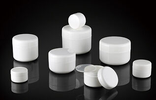 Uma série de embalagens cosméticas Loções de creme para pele frasco para cuidados faciais
