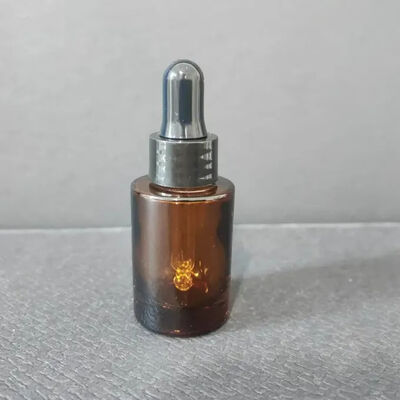 10 15 20 30 50 ml Garrafa de vidro transparente com anel de rosas de ouro de alumínio para cosméticos