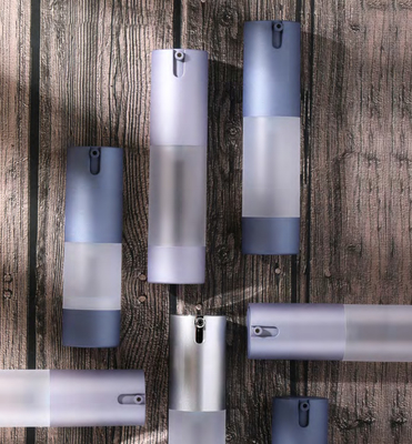 Garrafa cilíndrica de 10 ml 15 ml 20 ml 30 ml de bomba de plástico PP sem ar com bomba de loção Snap