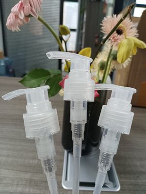 Bomba de loção 24 410 28 410 Plástico PP Bomba de líquido para lavagem das mãos Tipo push Rosca