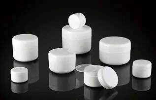 Uma série de embalagens cosméticas Loções de creme para pele frasco para cuidados faciais