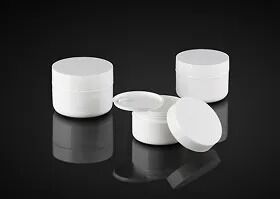 Uma série de embalagens cosméticas Loções de creme para pele frasco para cuidados faciais