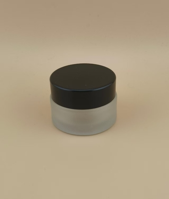 Pote de creme de vidro fosco transparente com tampa de rosca preta para cosméticos femininos