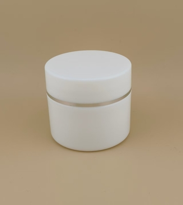 Frasco de creme de plástico branco com borda prateada para loção feminina