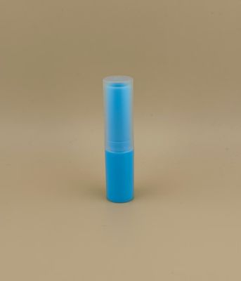 Embalagem de protetor labial azul pequeno com tampa canelada transparente para batons